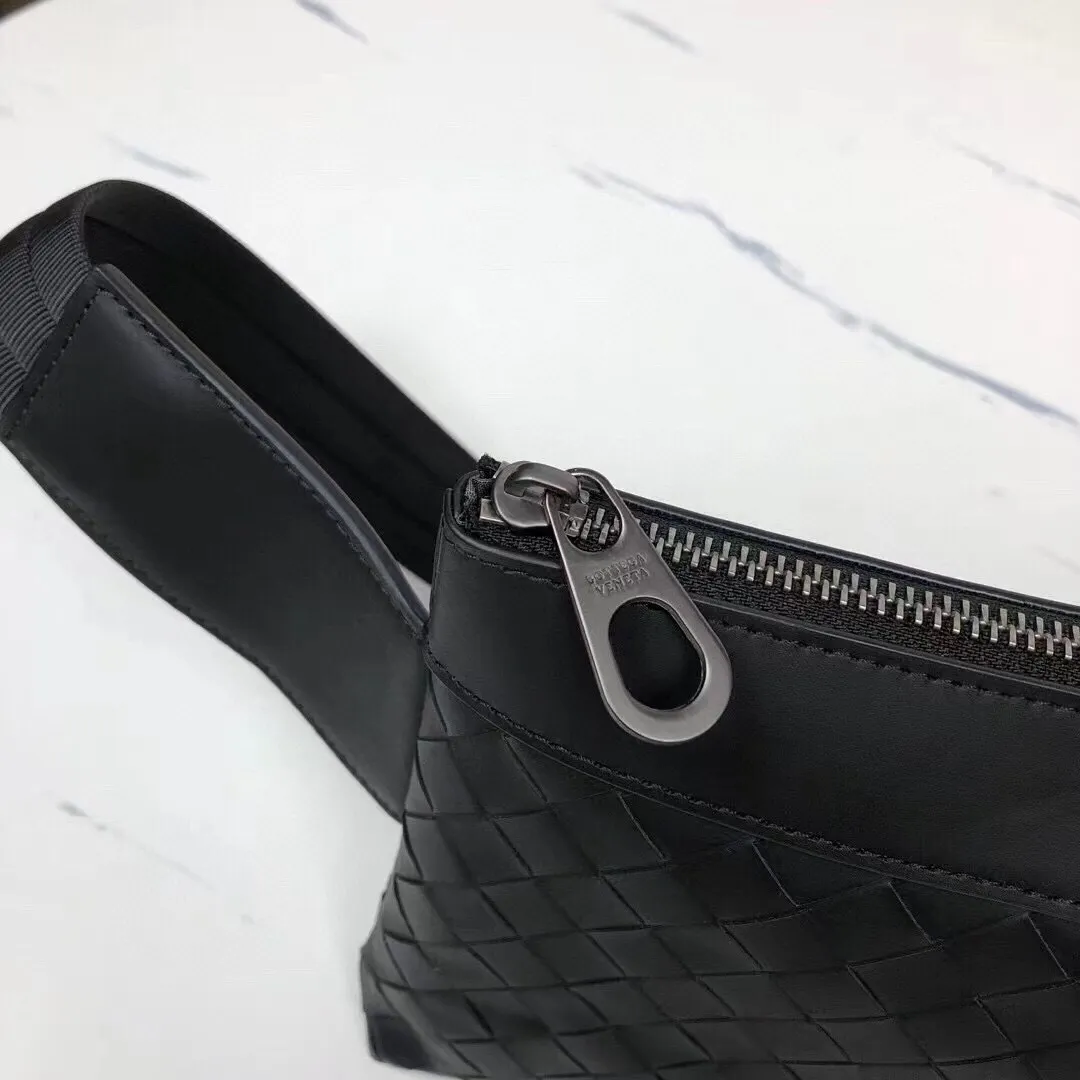 All categories 💚 Top version men’s bags 💚 BV 2024 new BV chest bag